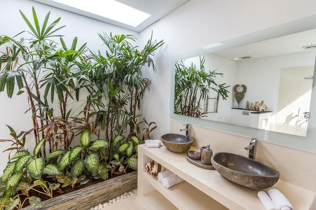 Villa Juna - Beautiful 3 Bedroom In Seminyak