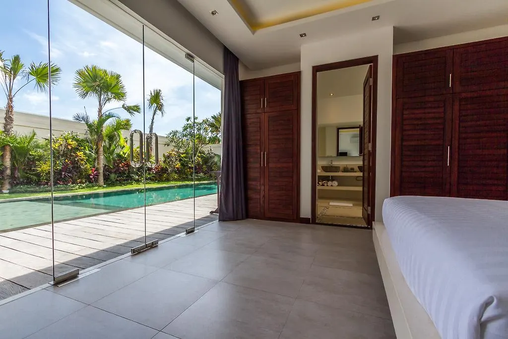 Villa Juna - Beautiful 3 Bedroom In Seminyak אינדונזיה