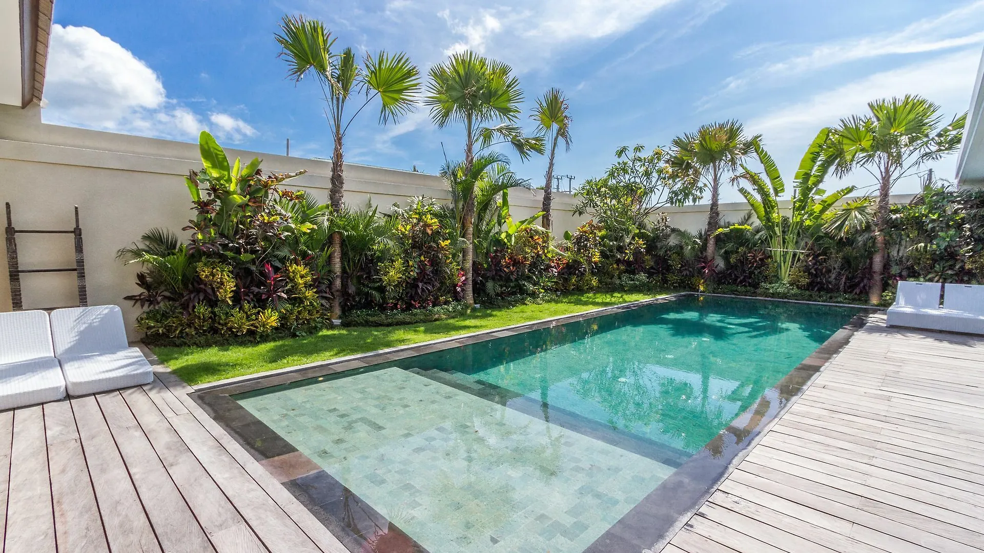 Villa Juna - Beautiful 3 Bedroom In Seminyak אינדונזיה