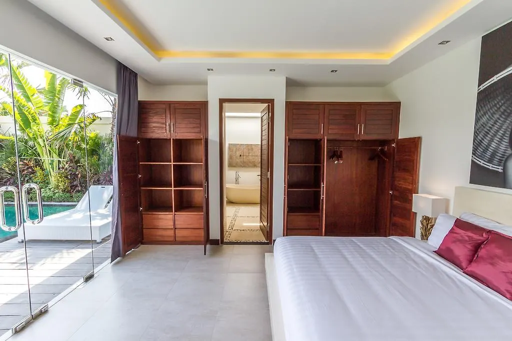 Villa Juna - Beautiful 3 Bedroom In Seminyak