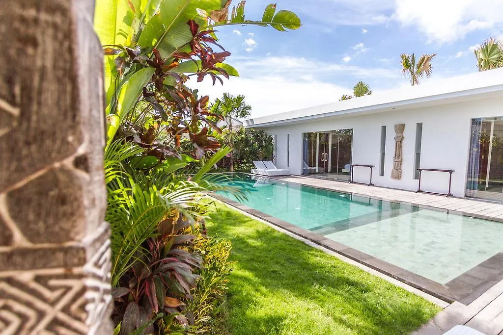 Villa Juna - Beautiful 3 Bedroom In Seminyak