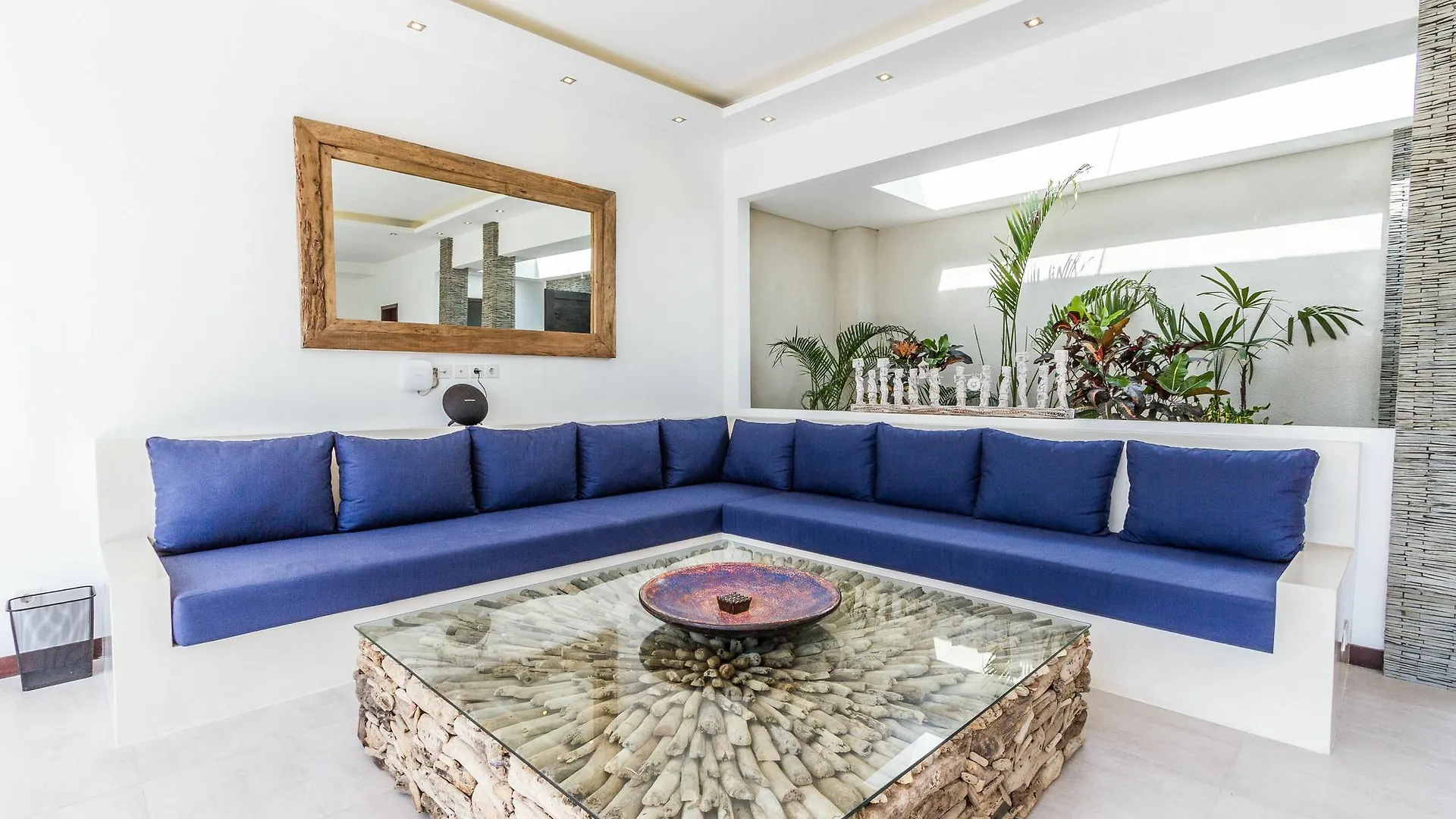 Villa Juna - Beautiful 3 Bedroom In Seminyak