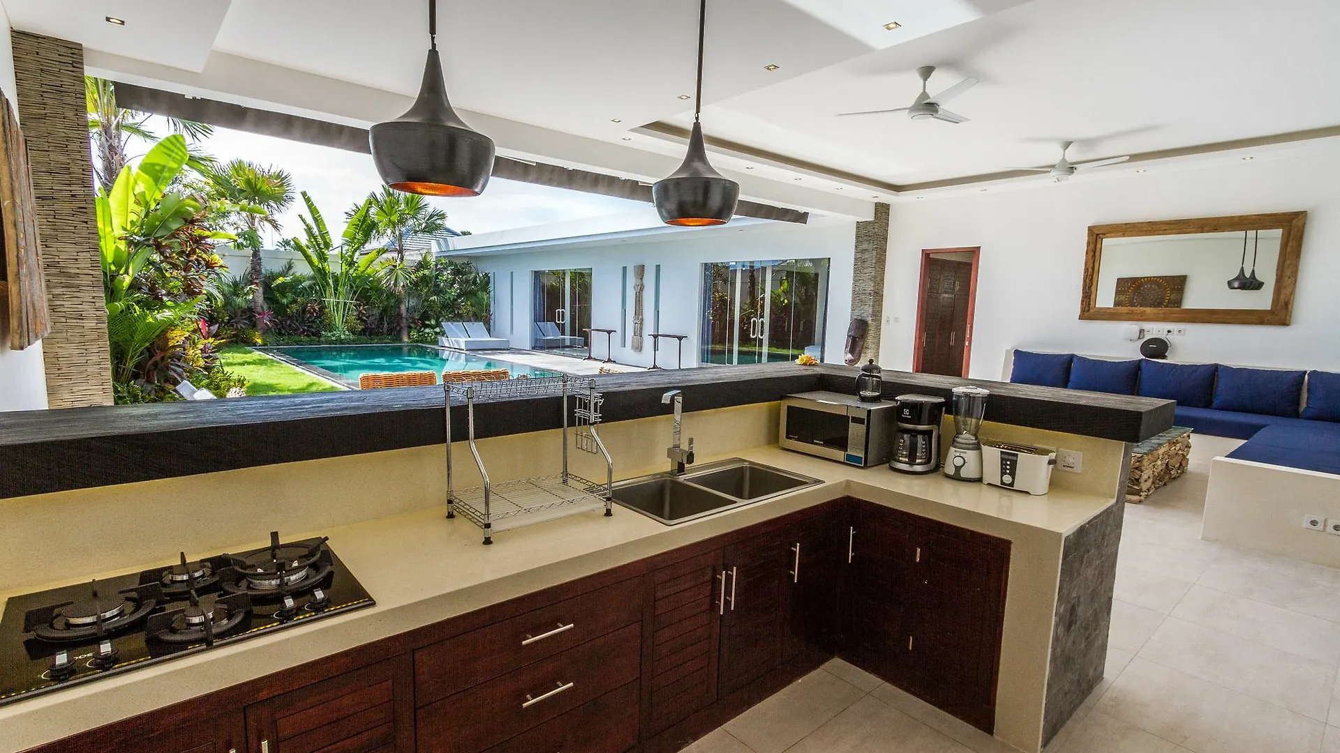 Villa Juna - Beautiful 3 Bedroom In Seminyak