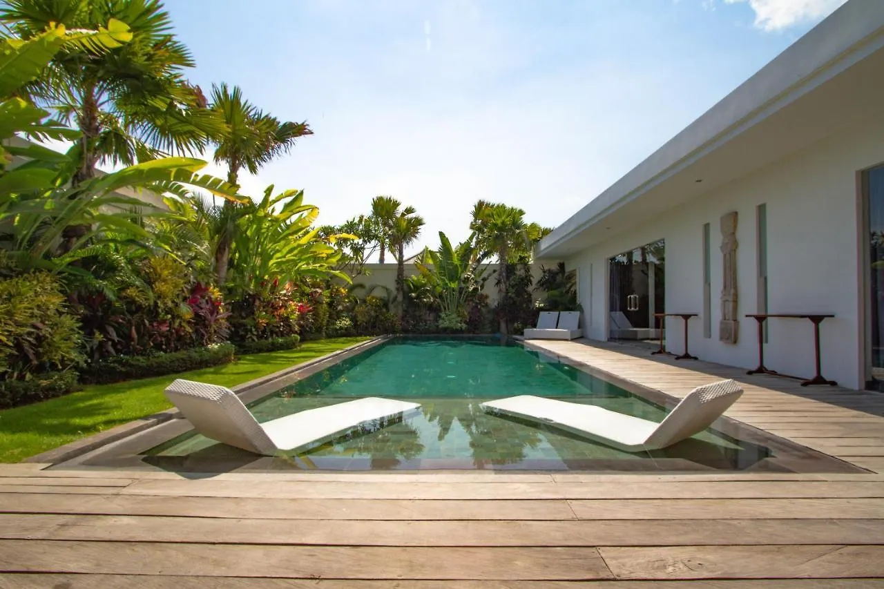 Villa Juna - Beautiful 3 Bedroom In Seminyak Indonesia